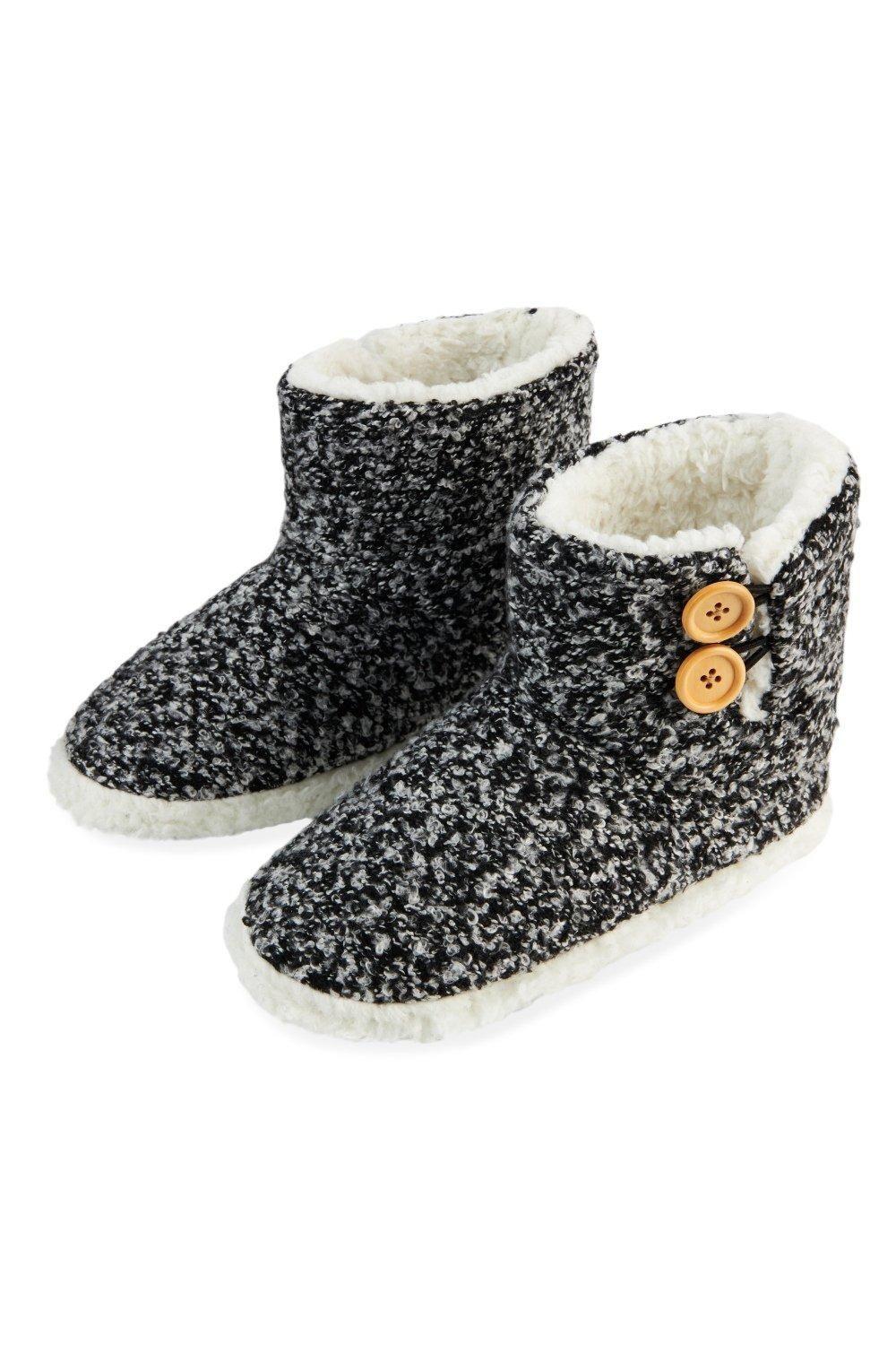 Warm Bootie Slippers by DUNLOP