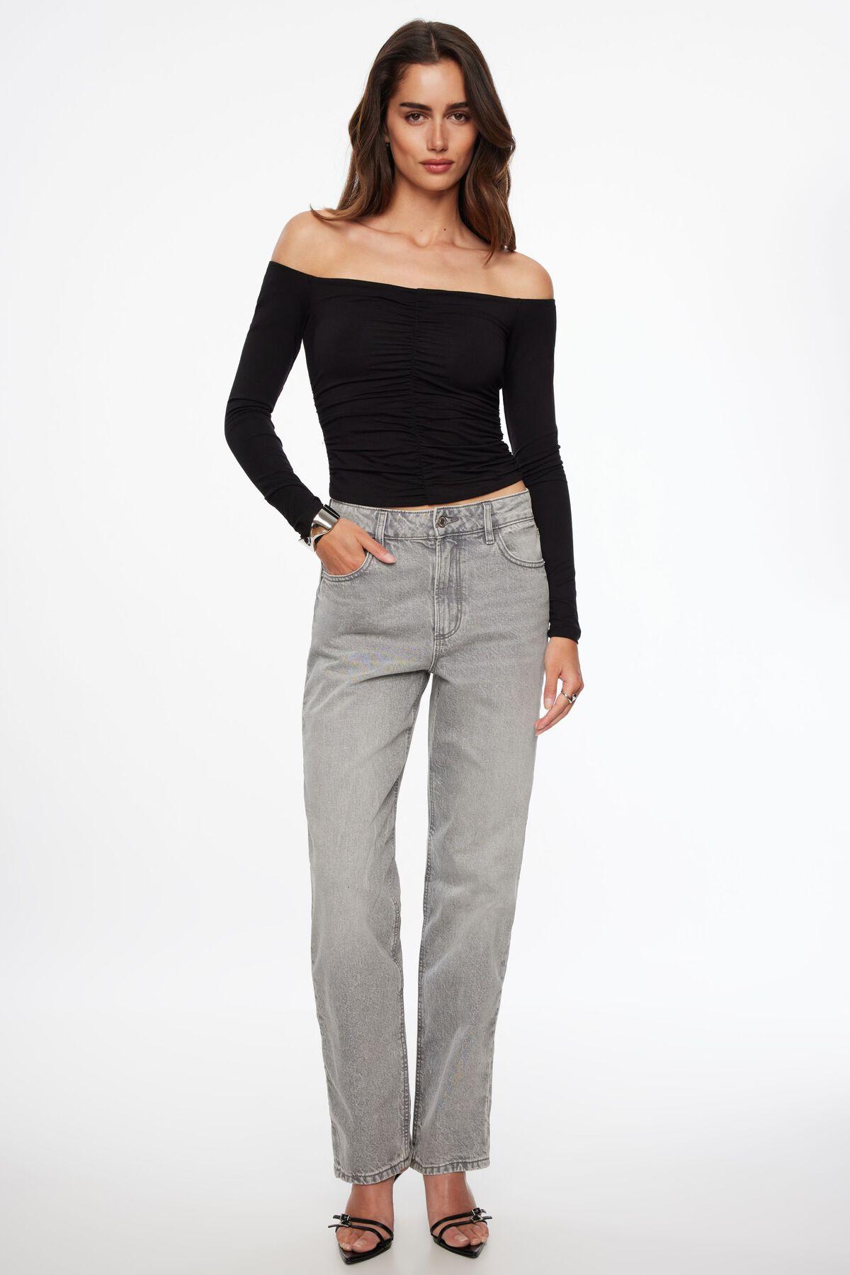 Justina Straight Leg Jeans by DYNAMITE