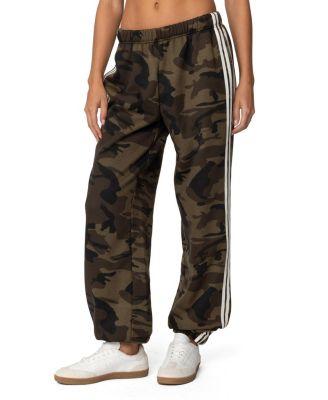 Camo Contast Striped Sweatpants by EDIKTED