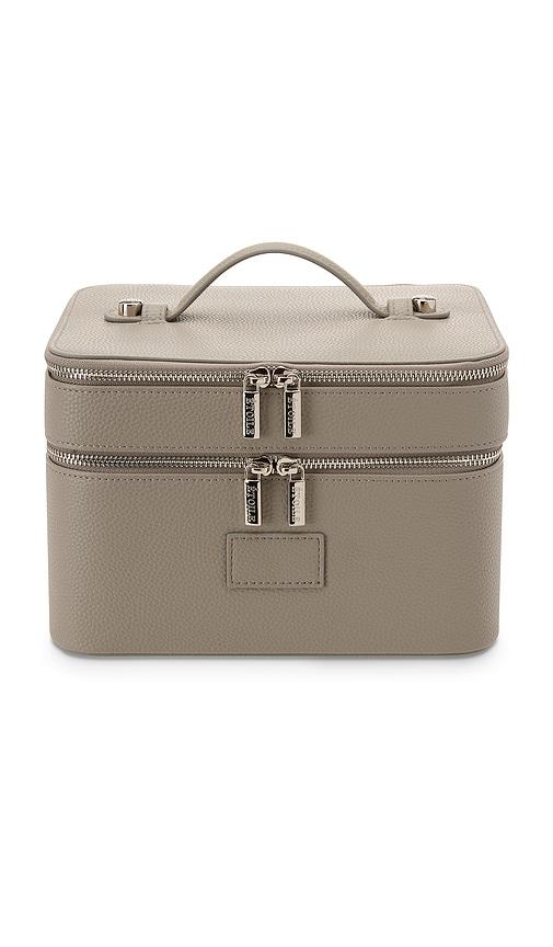 ETOILE COLLECTIVE Duo Vanity Case in Pebble by ETOILE COLLECTIVE ETOILE COLLECTIVE Duo Vanity Case in Pebble by ETOILE COLLECTIVE