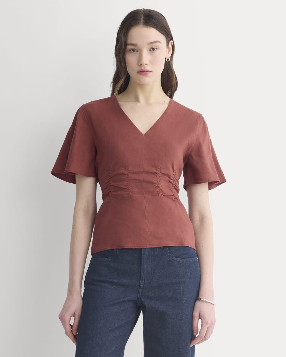 Cinched Top in Stretch Linen | Henna Red by EVERLANE