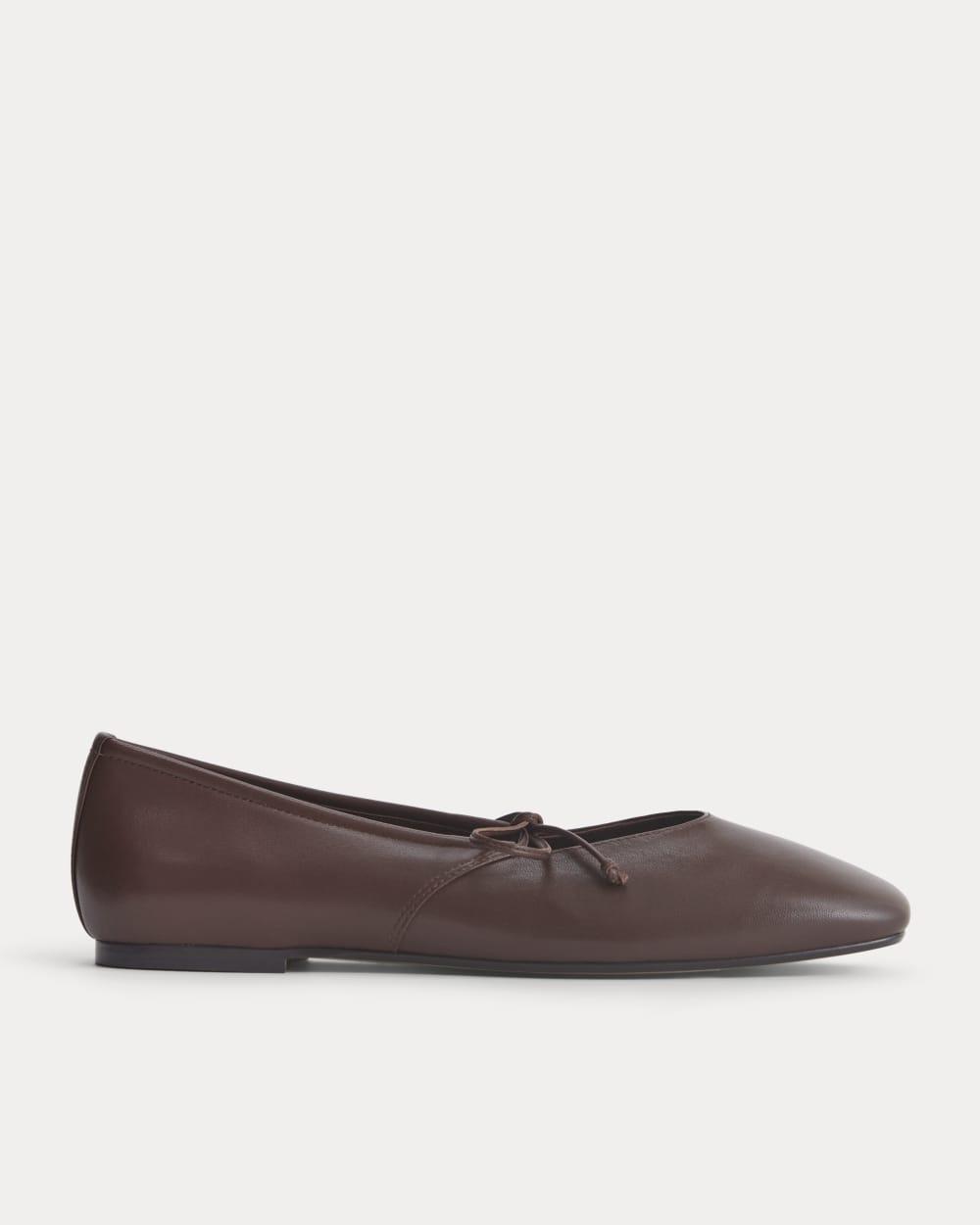 Leather Keyhole Flat | Burnt Umber by EVERLANE