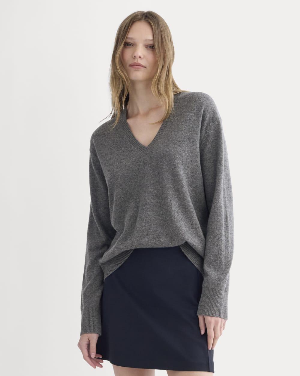 The Classic V in Cashmere | Heather Charcoal by EVERLANE