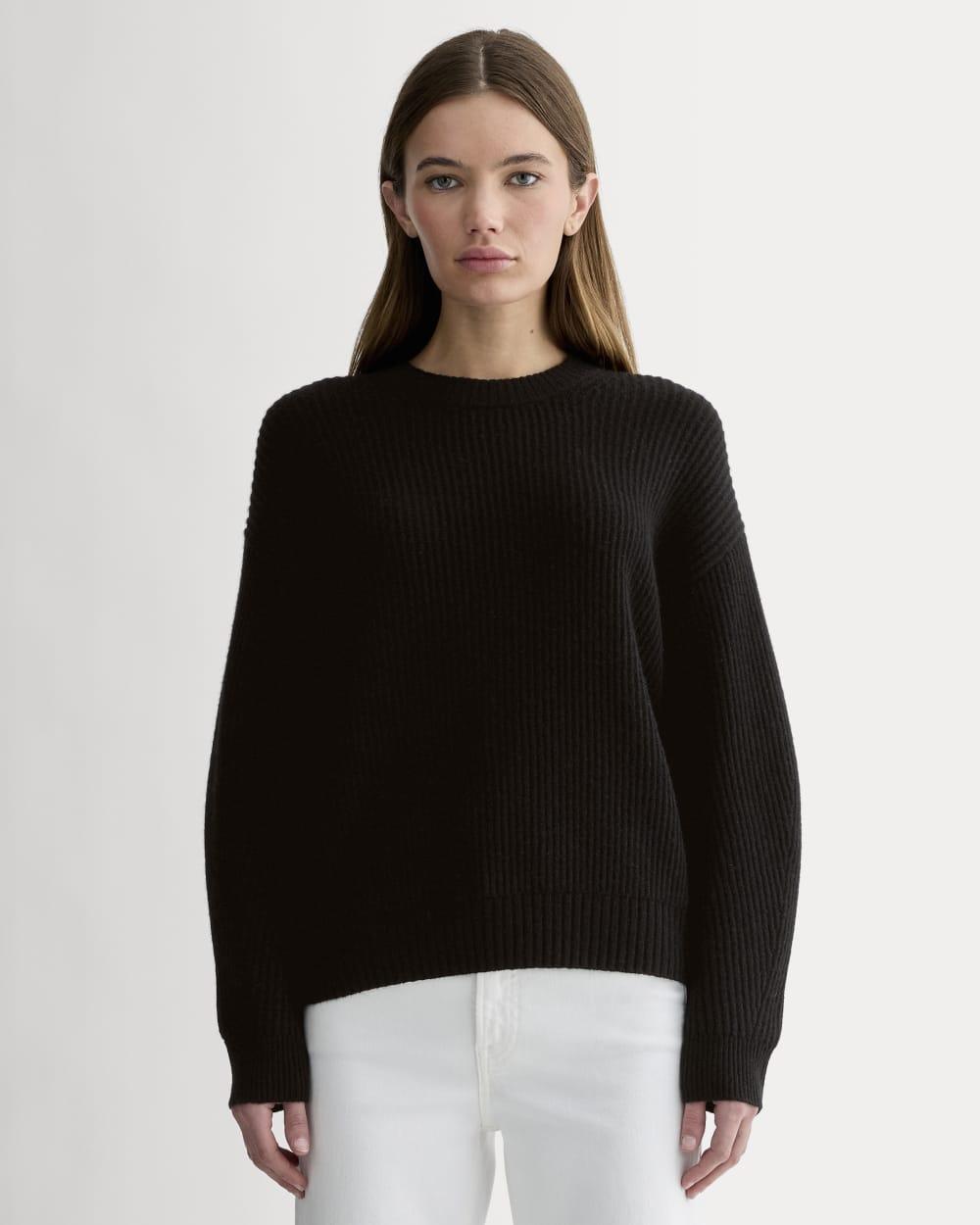 The Cocoon Crew in Wool Cashmere | Black by EVERLANE