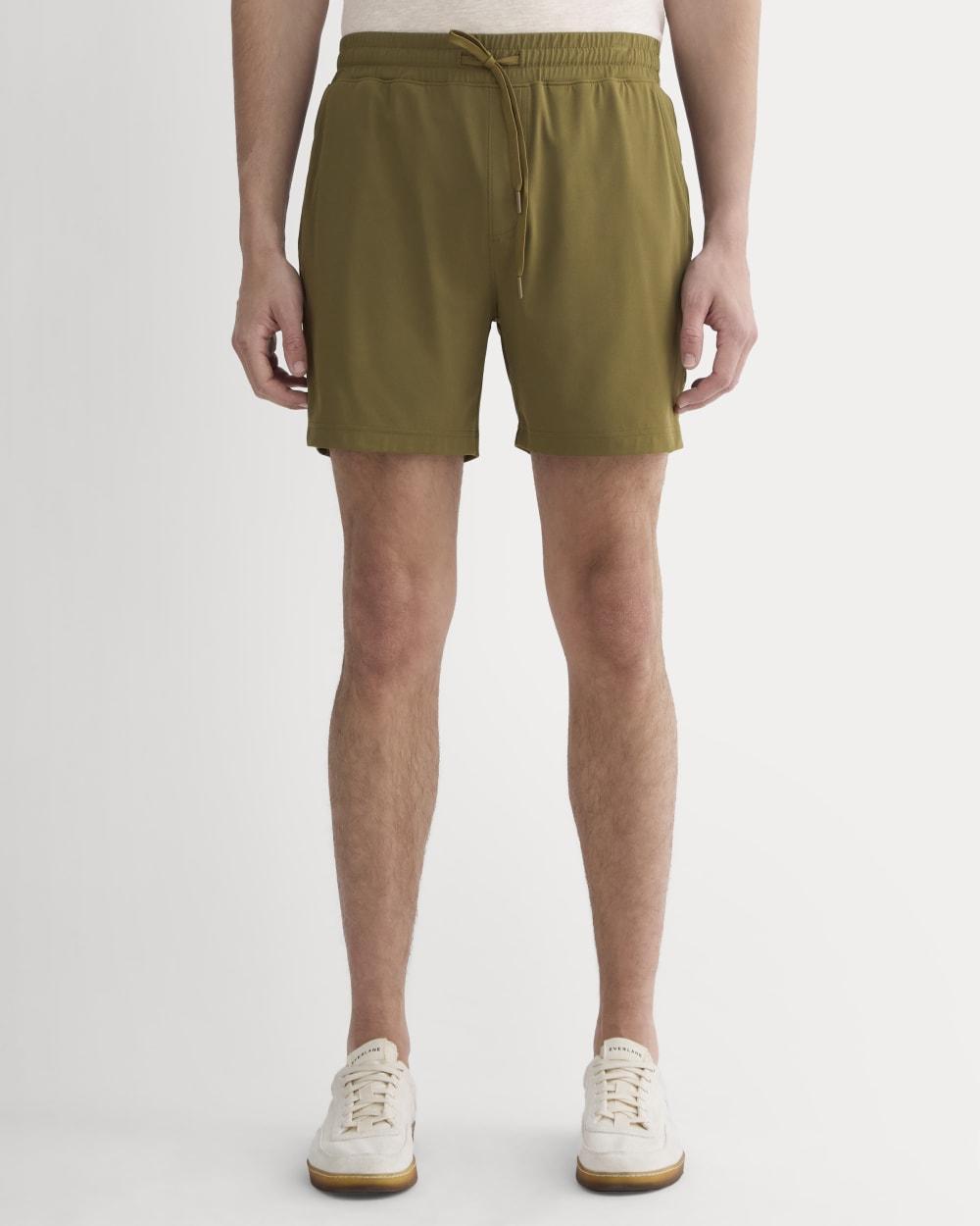 The Off-Duty Tech Short | Olive by EVERLANE