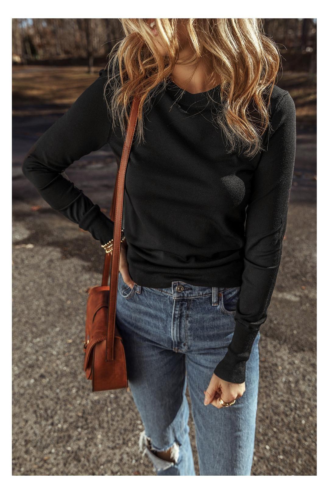 Black Solid Color Slim Fit Lightweight Crew Neck Sweater by EVERYDAY THE LABEL