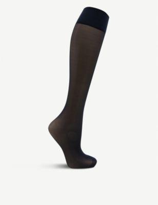 Matt Deluxe 20 denier knee-high socks by FALKE