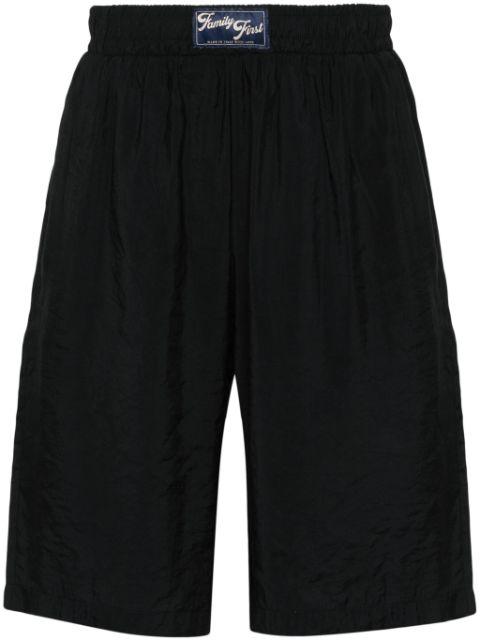 appliqué-logo shorts by FAMILY FIRST