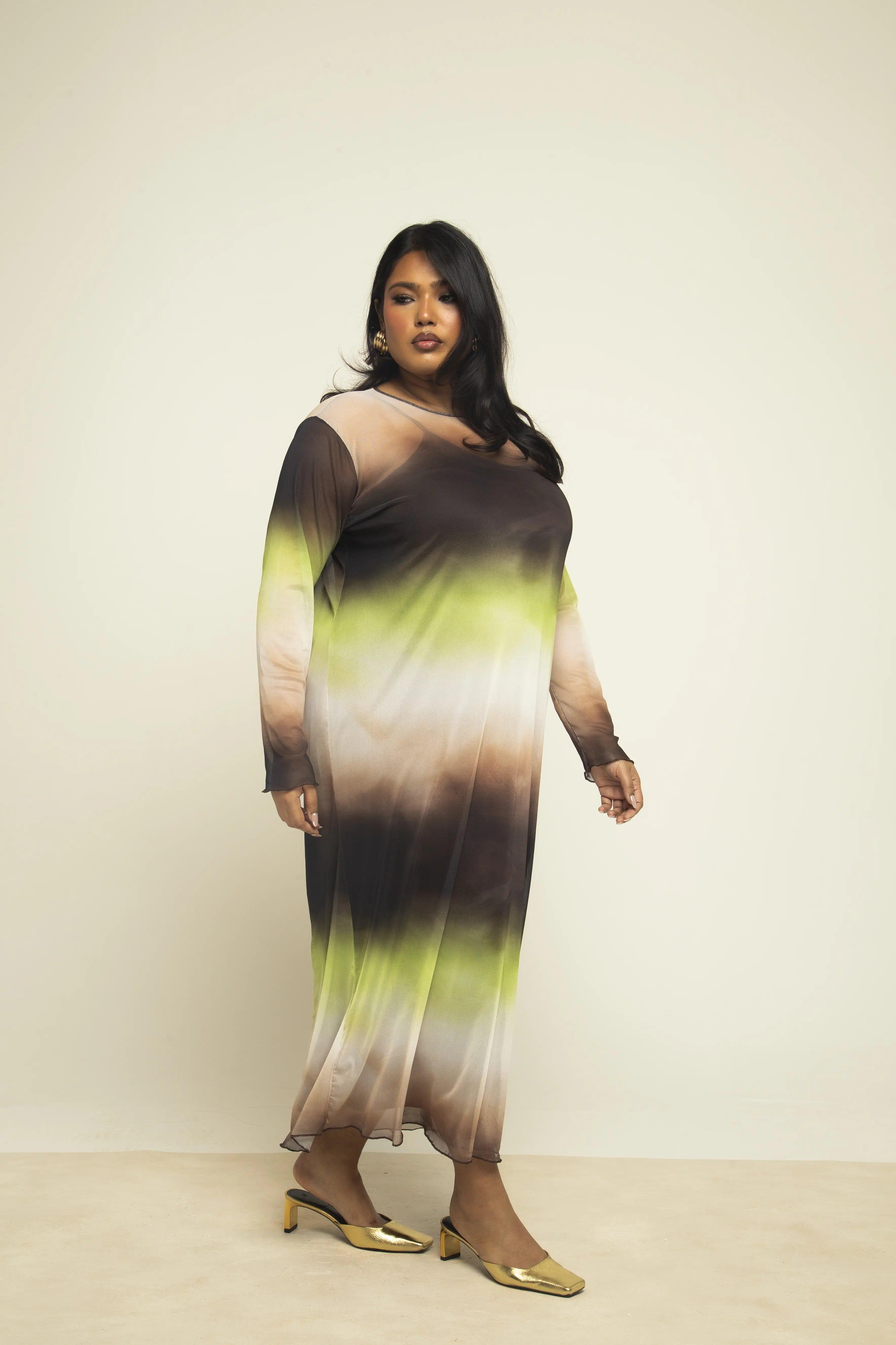Curve Green and Chocolate Ombre Loose Fit Midi Dress by FASHION-SZN