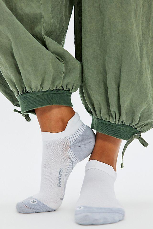 Feetures Plantar Fasciitis Relief Socks by FEETURES | F P MOVEMENT