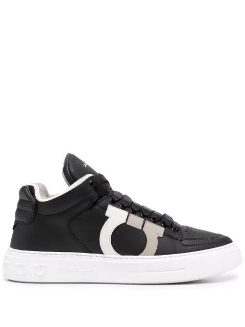 Marvelous low-top sneakers by FERRAGAMO
