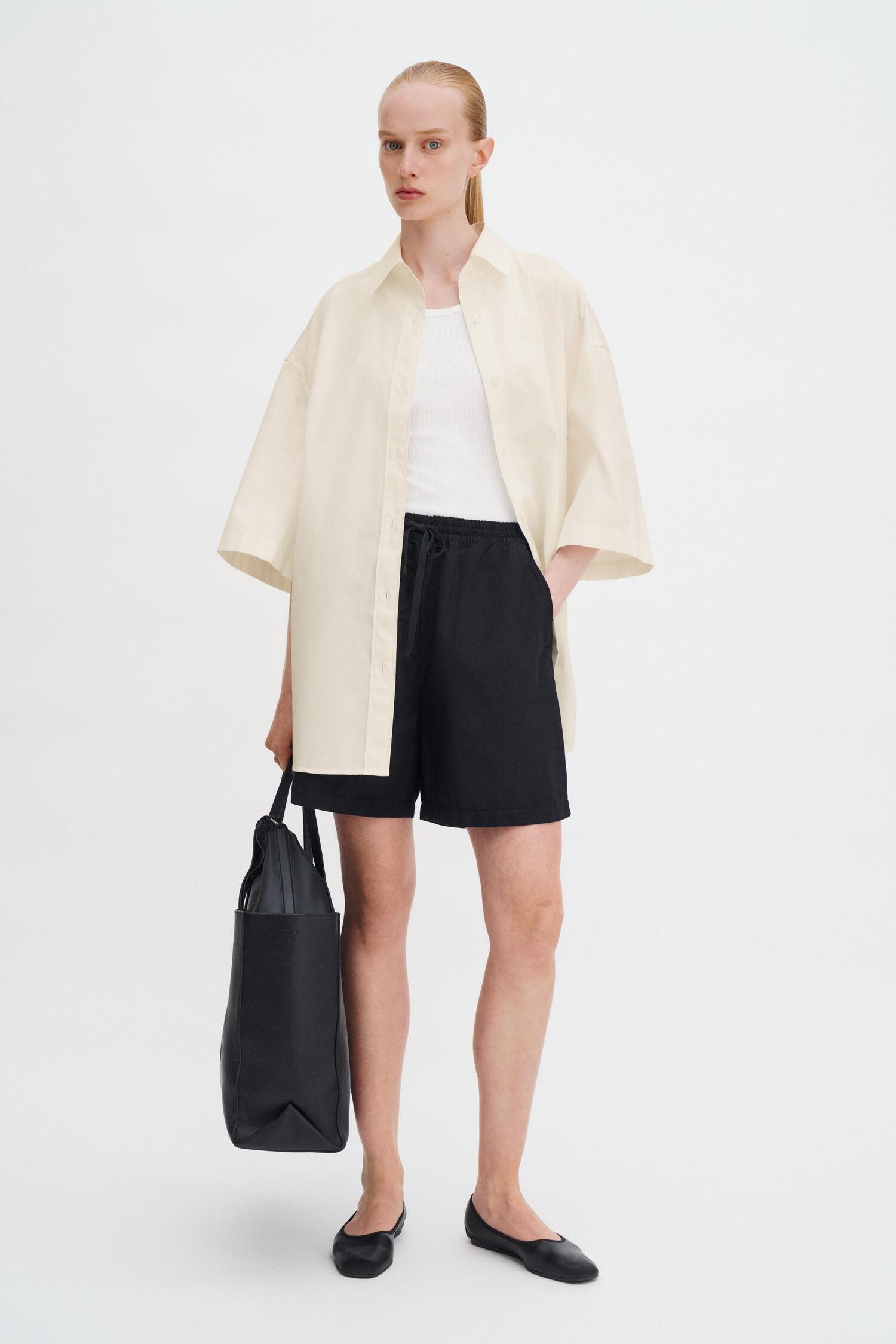 Jessa Linen Shorts by FILIPPA K