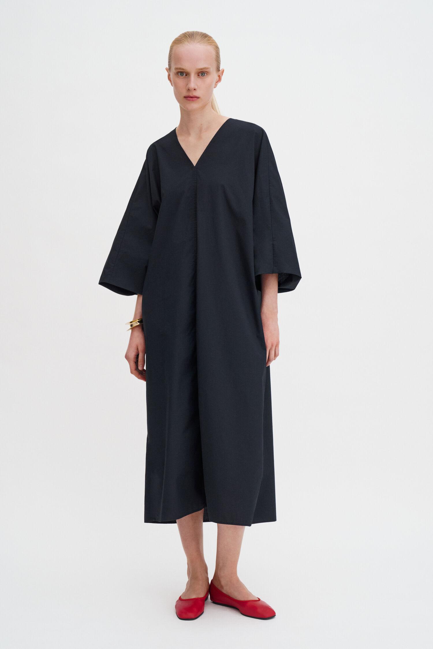 V-Neck Cotton Kaftan by FILIPPA K