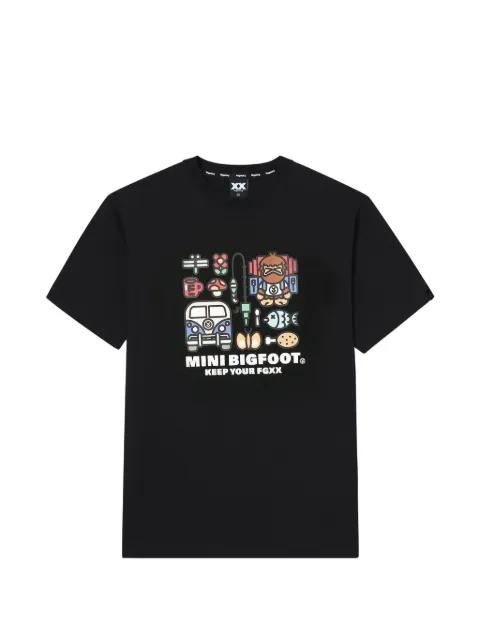 crew-neck T-shirt by FINGERCROXX