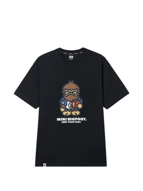 graphic T-shirt by FINGERCROXX