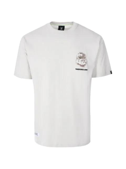graphic T-shirt by FINGERCROXX