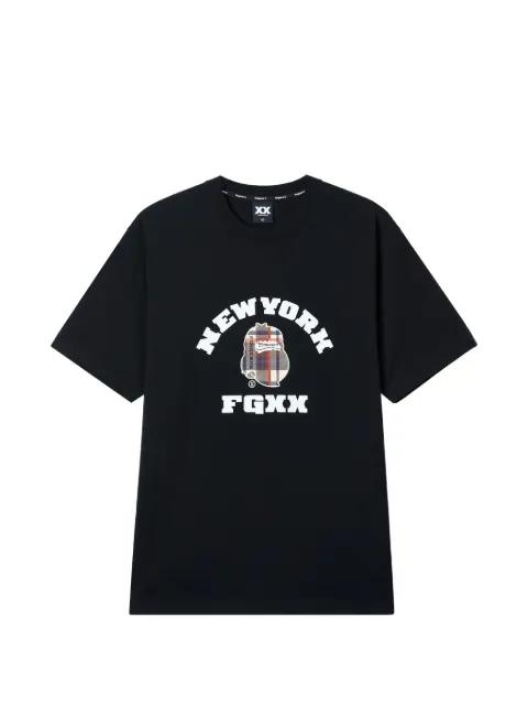 graphic crewneck T-shirt by FINGERCROXX
