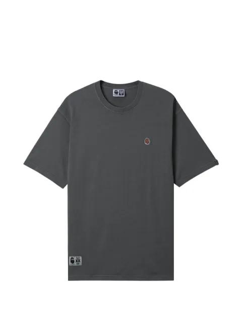 short-sleeved crewneck T-shirt by FINGERCROXX