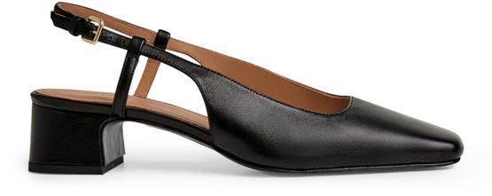 Elin pumps by FLATTERED