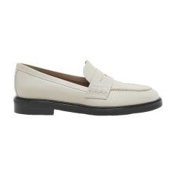 Sara loafers by FLATTERED