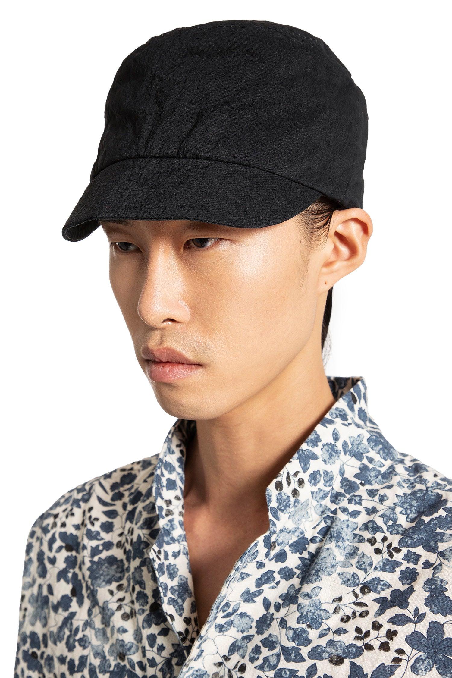 FORME D'EXPRESSIONAN BLACK HATS by FORME D'EXPRESSION