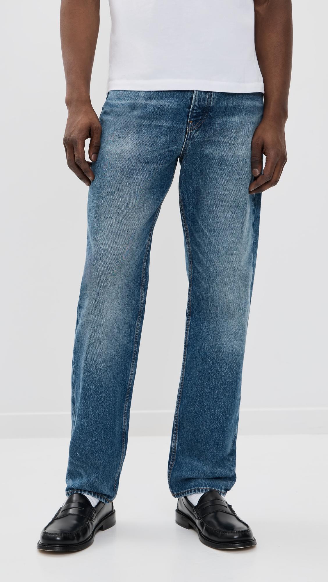 The Straight Jeans by FRAME