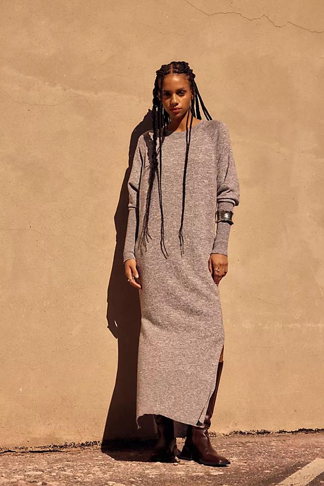 Simply Chic Sweater Maxi Dress by FREE-EST