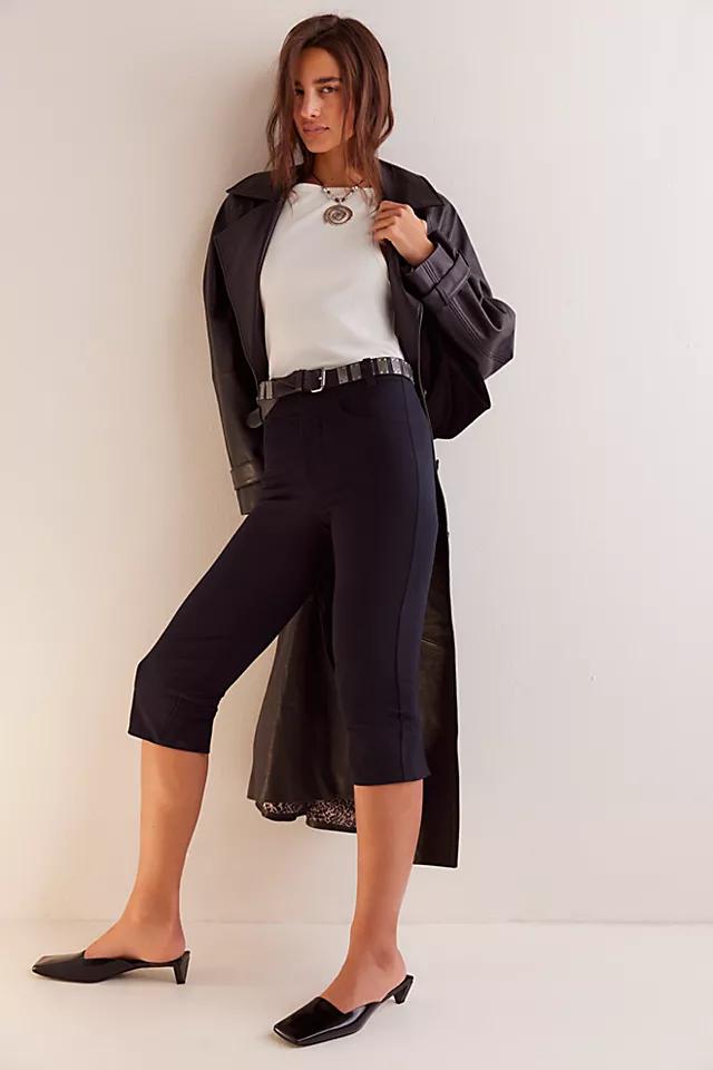 Bette Super Slim Capris by FREE PEOPLE
