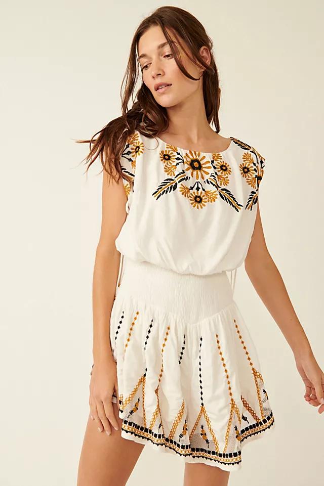 Catalina Embroidered Romper Secondhand by FREE PEOPLE Catalina Embroidered Romper Secondhand by FREE PEOPLE