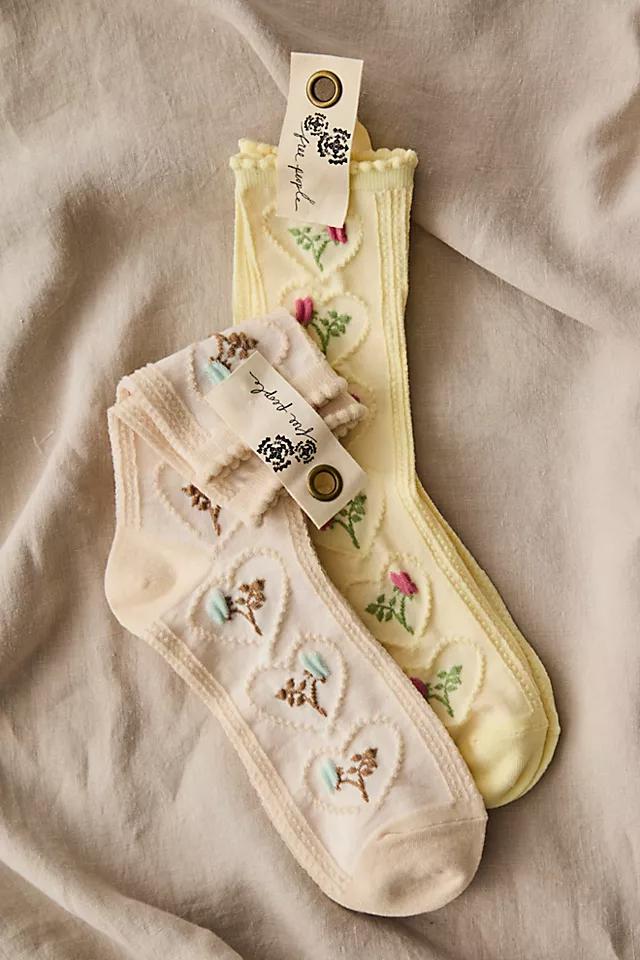 Heart Blooms Socks by FREE PEOPLE