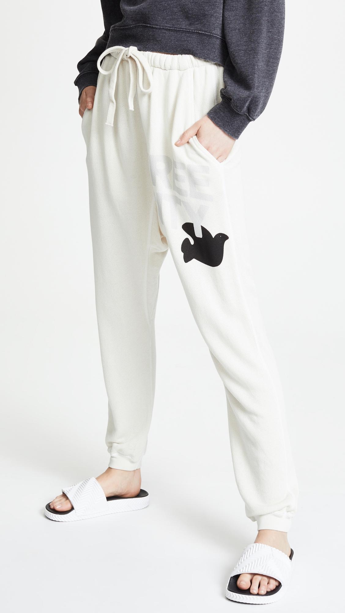 Super Fluffy Pocket Sweatpants by FREECITY