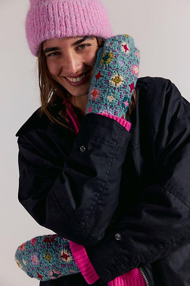 Tiny Crochet Mittens by FRENCH KNOT