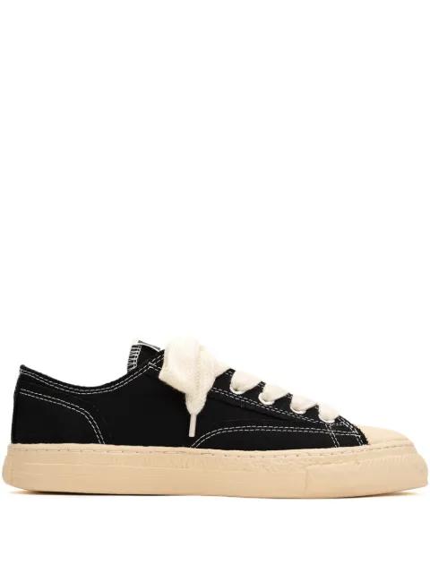 Roy canvas low-top sneakers by GENERAL SCALE.