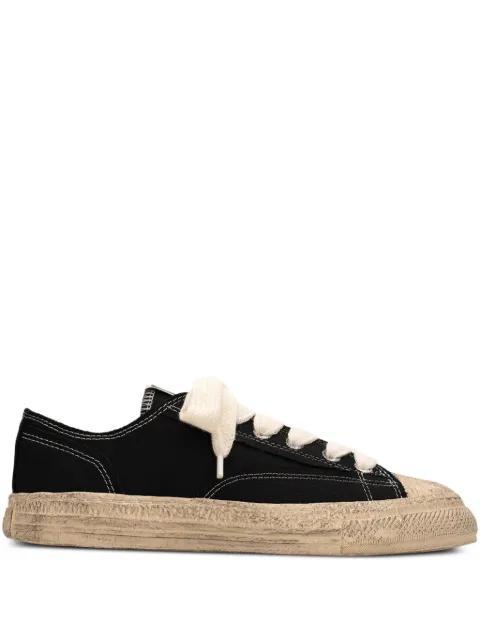 Roy low-top sneakers by GENERAL SCALE.