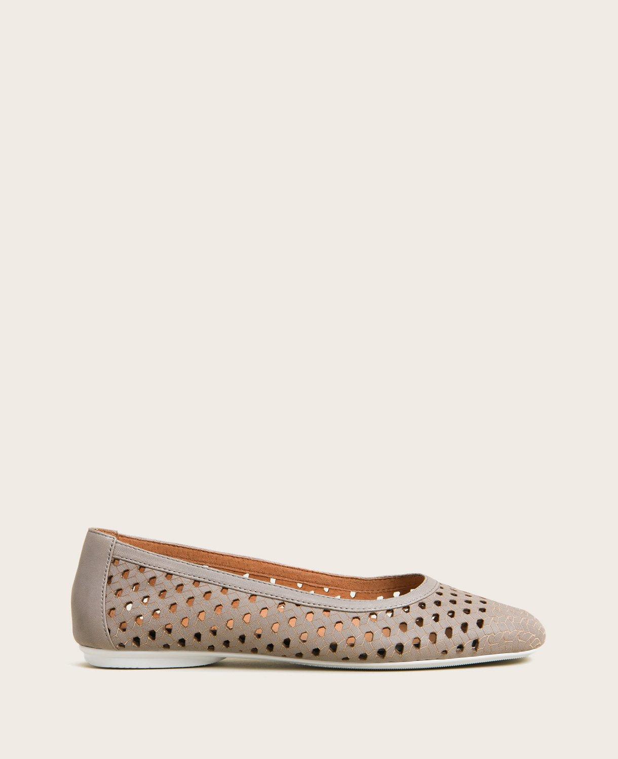 Gentle Souls - Eugene Travel Packable Woven Ballet Flat by GENTLE SOULS