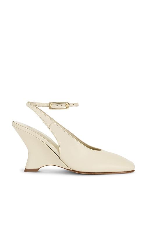 GIA BORGHINI Valerie Pump in Ivory by GIA BORGHINI