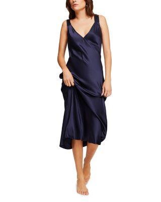 Day To Night Slip by GINIA