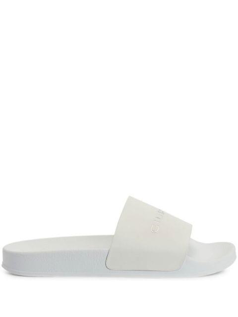 Brett slides by GIUSEPPE ZANOTTI