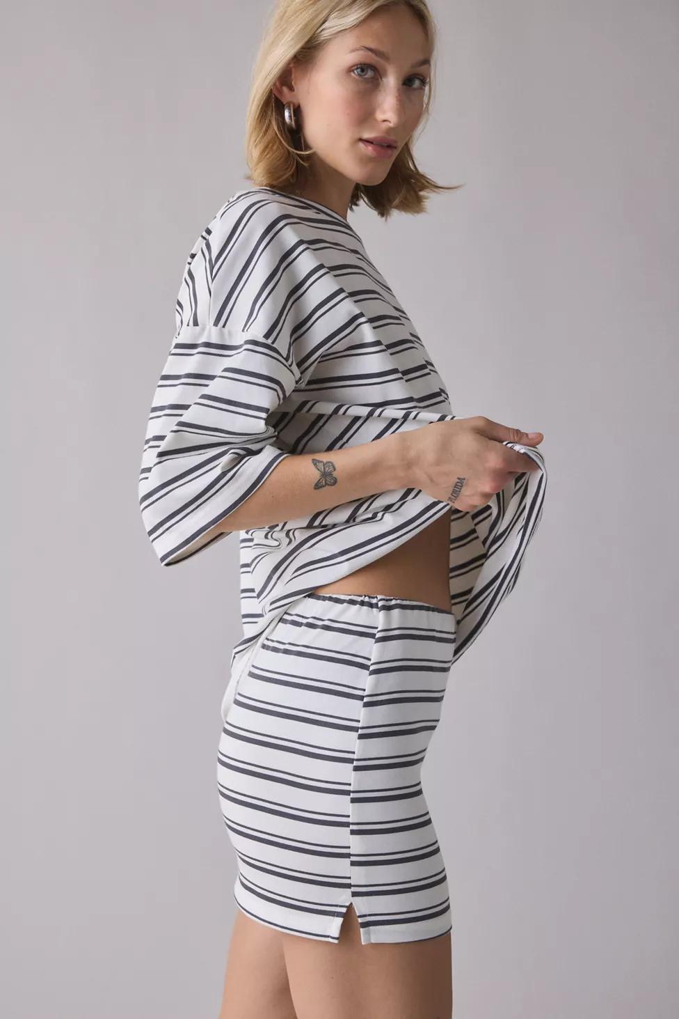 Glamorous Striped Mid-Rise Mini Skirt by GLAMOROUS
