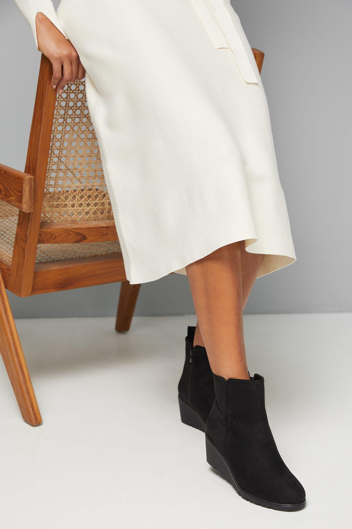 Good For The Sole: Mary Comfort Medium Wedge Casual Ankle Boots by GOOD FOR THE SOLE