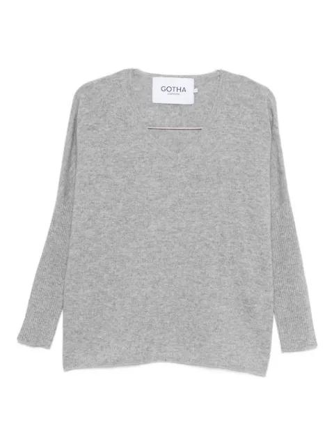 V-neck sweater by GOTHA