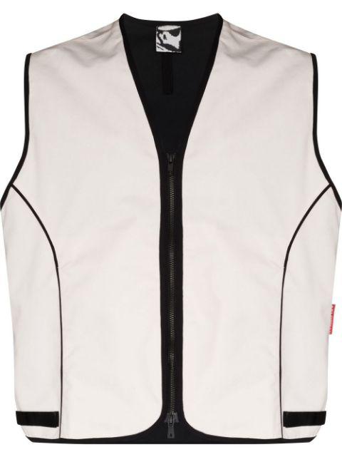 zip-fastening sleeveless jacket by GR10K