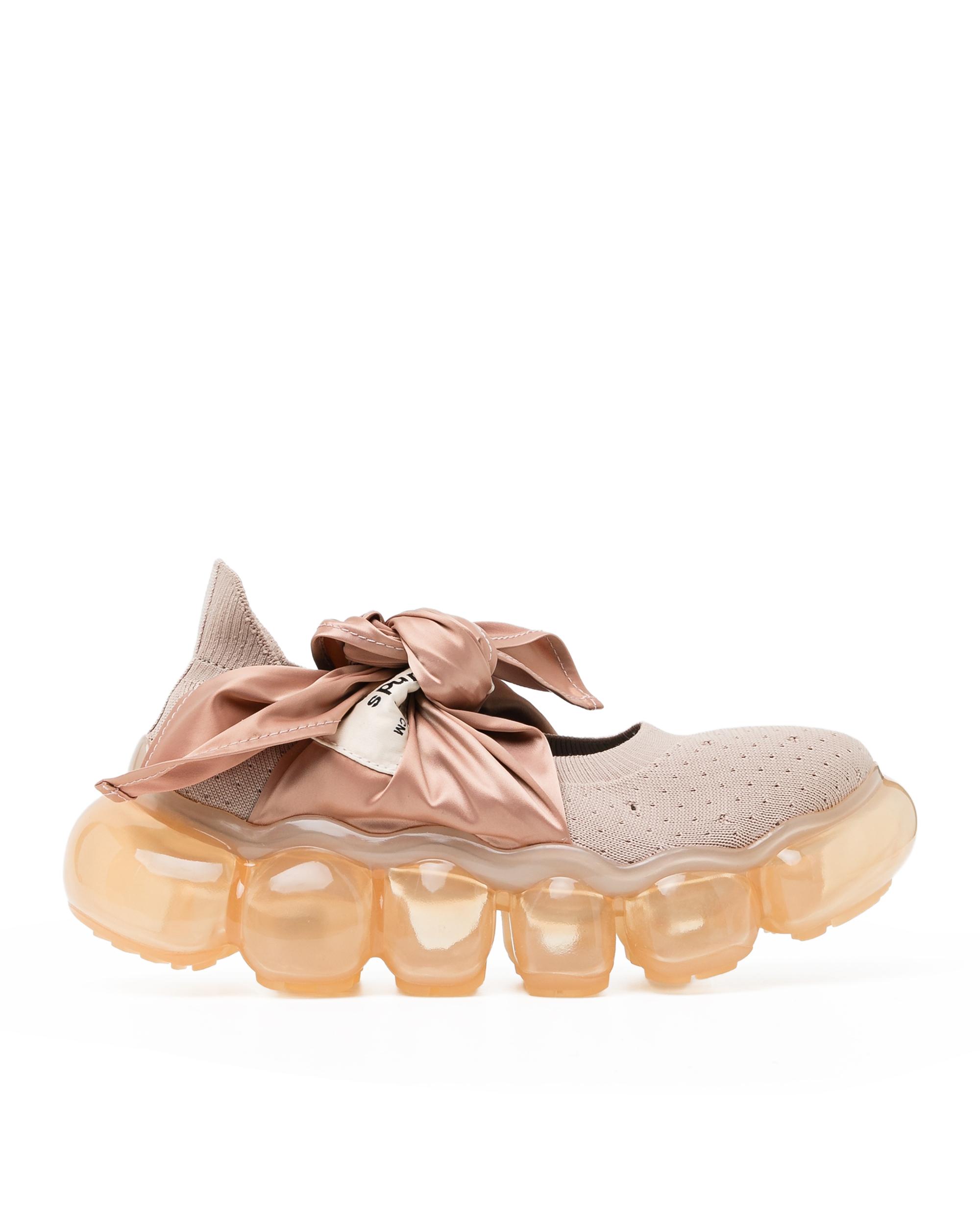 Jewelry Hankie pumps by GROUNDS