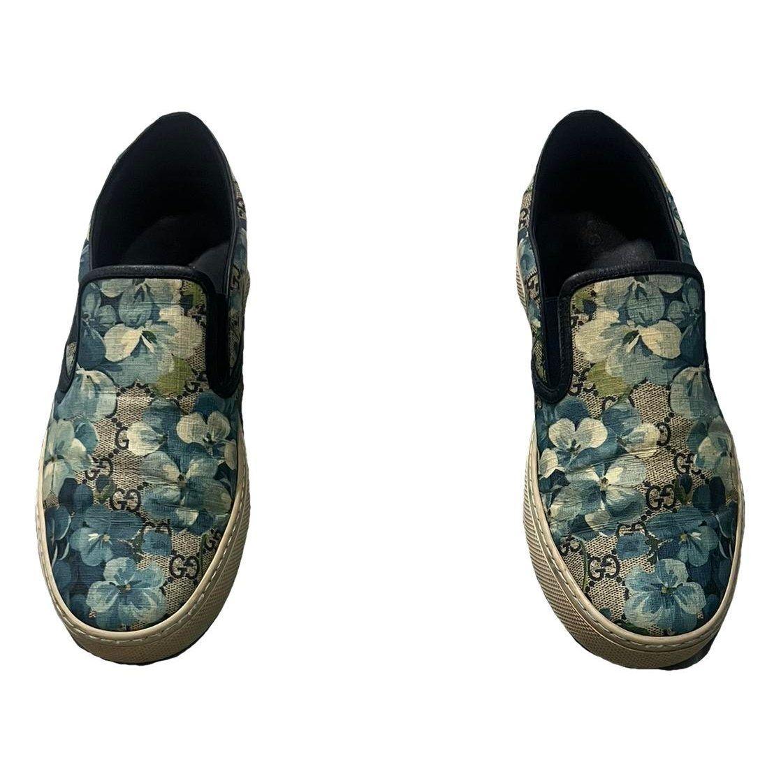 Leather flats by GUCCI