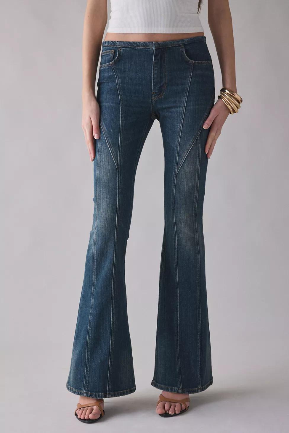 GUESS ORIGINALS Low-Rise No Waistband Extra Flare Jeans by GUESS JEANS