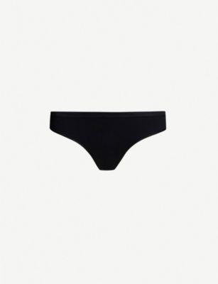Seamless stretch-cotton thong by HANRO