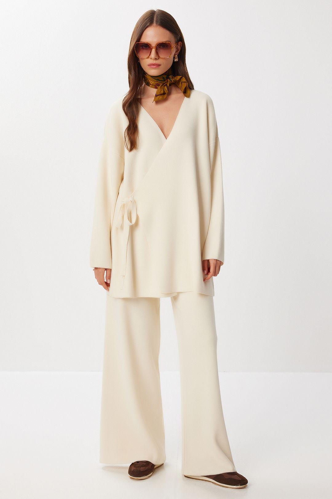 Oversized Tie Detail V-Neck Knitwear Two-Piece Set by HAPPINESS ISTANBUL
