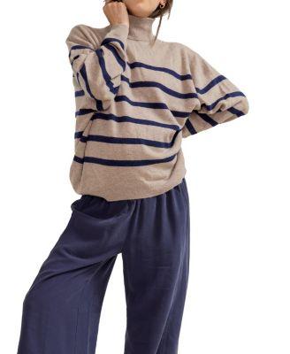 The Maternity Estella Cashmere Turtleneck by HATCH COLLECTION