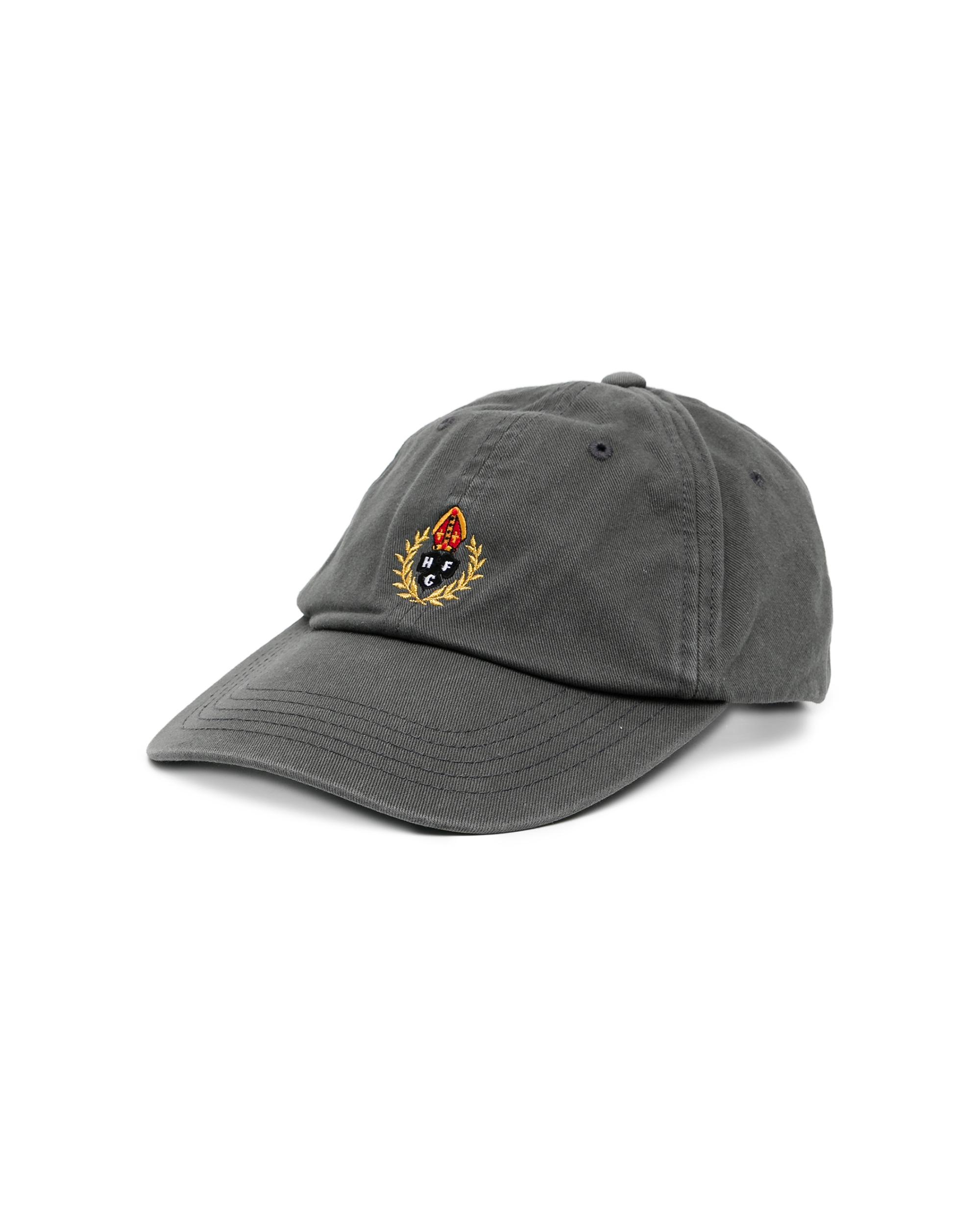 Embroidered cap by HERITAGEFLOSS