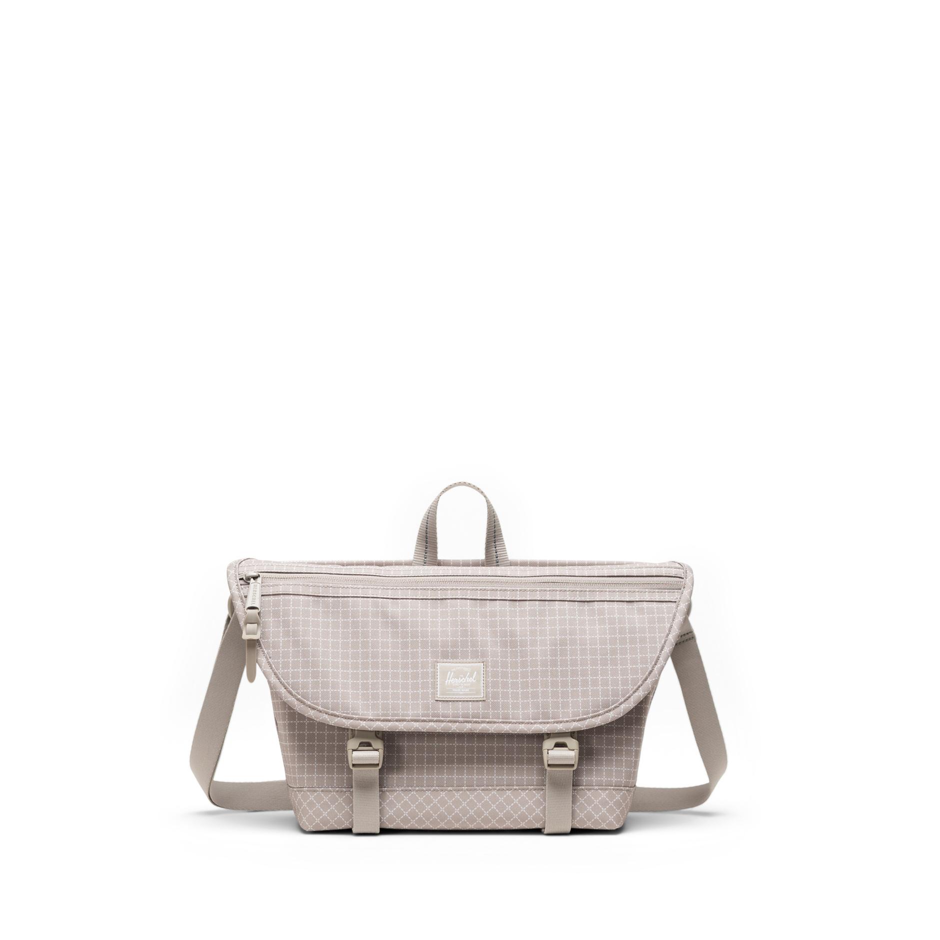 Cove Messenger Small - 7.5L by HERSCHEL SUPPLY CO